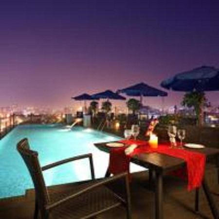 Yogi Executive, Navi Mumbai Hotel Kültér fotó