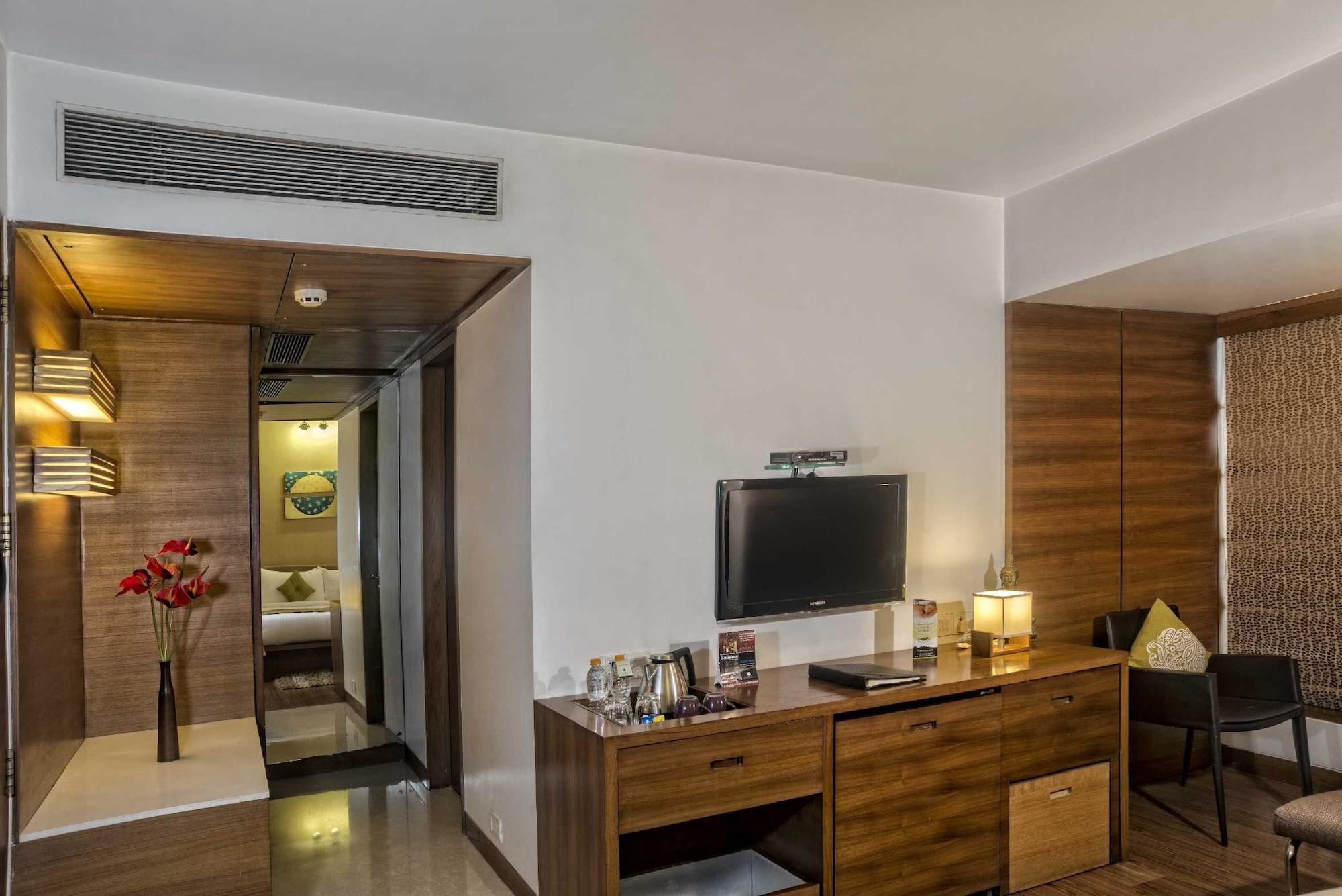 Yogi Executive, Navi Mumbai Hotel Kültér fotó