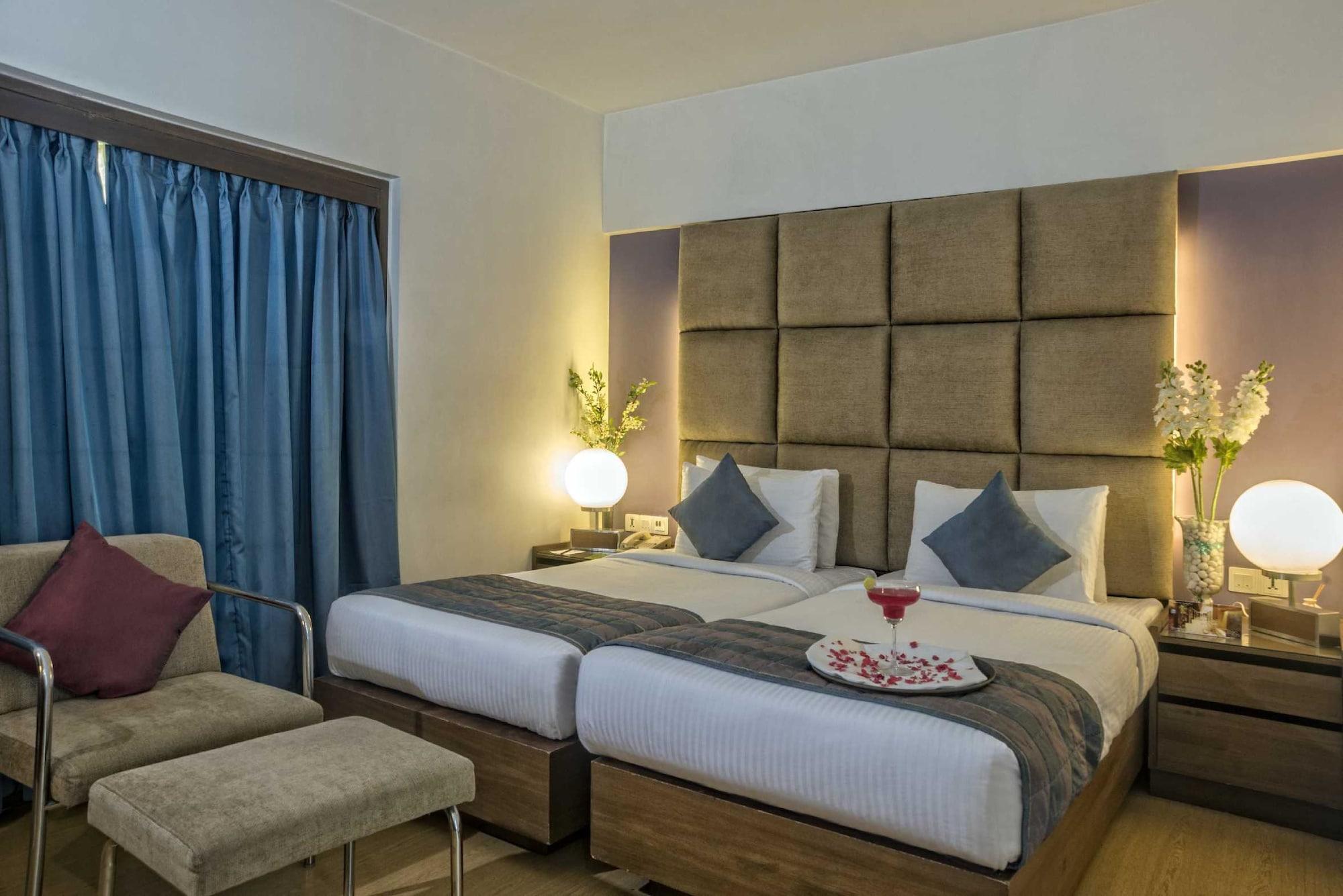 Yogi Executive, Navi Mumbai Hotel Kültér fotó