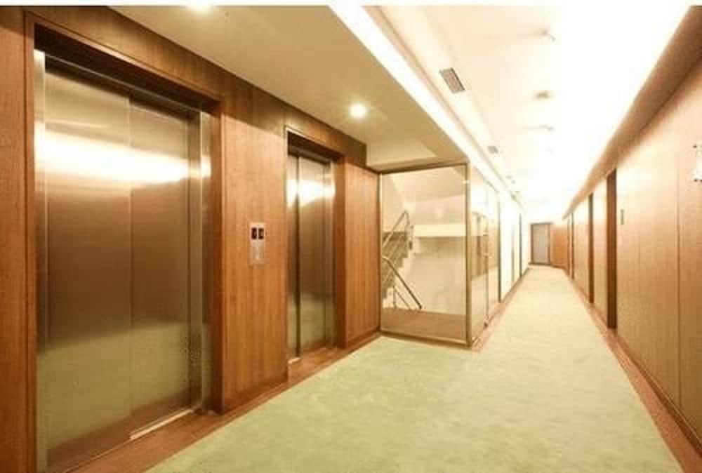 Yogi Executive, Navi Mumbai Hotel Kültér fotó