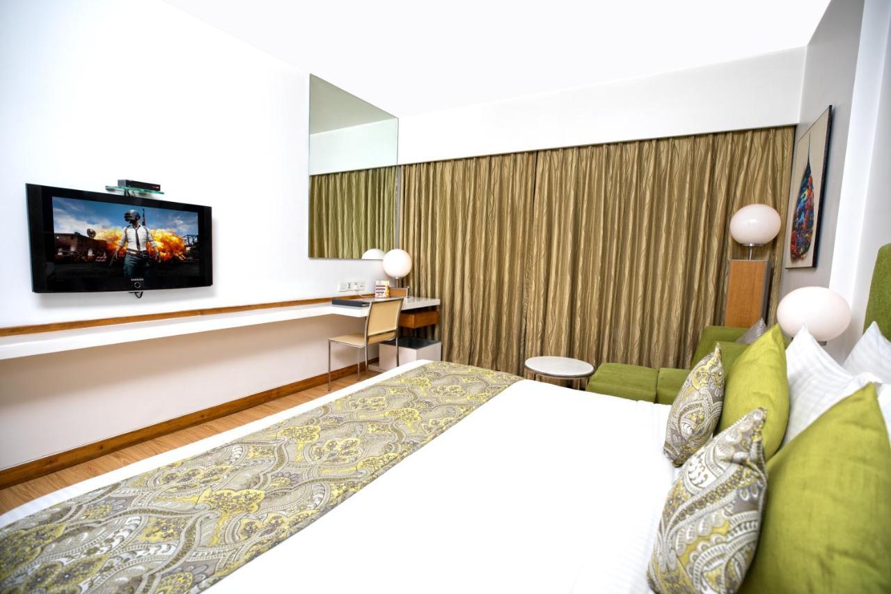 Yogi Executive, Navi Mumbai Hotel Kültér fotó