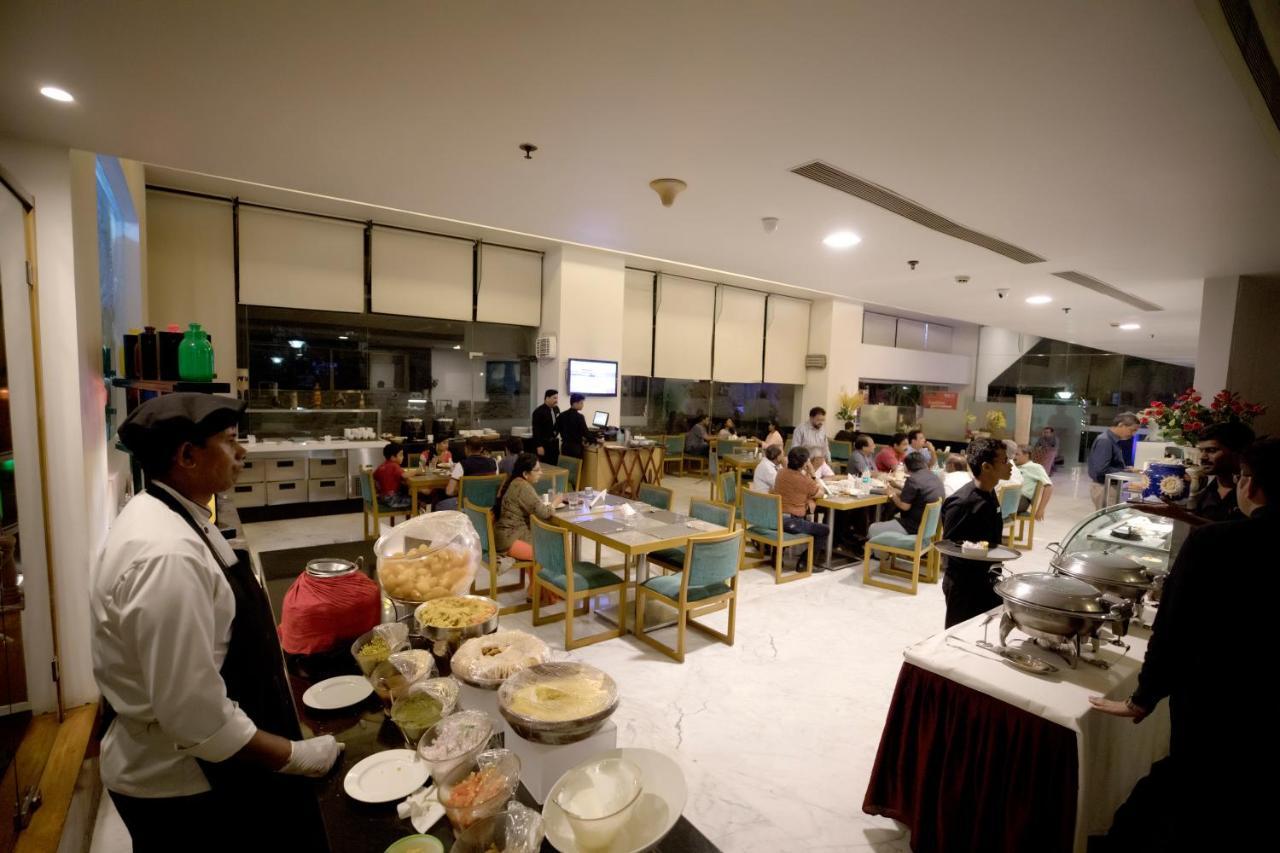 Yogi Executive, Navi Mumbai Hotel Kültér fotó