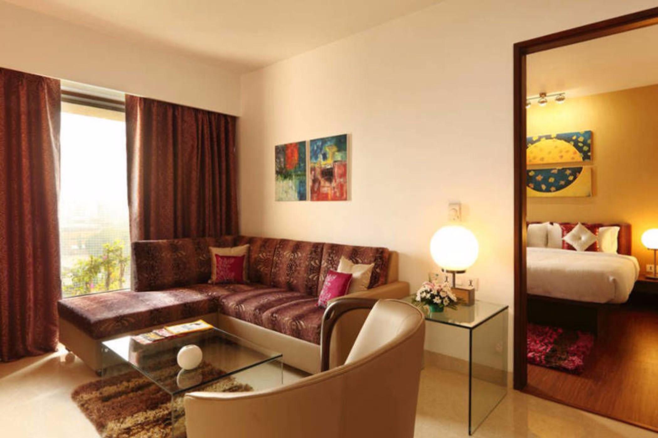Yogi Executive, Navi Mumbai Hotel Kültér fotó