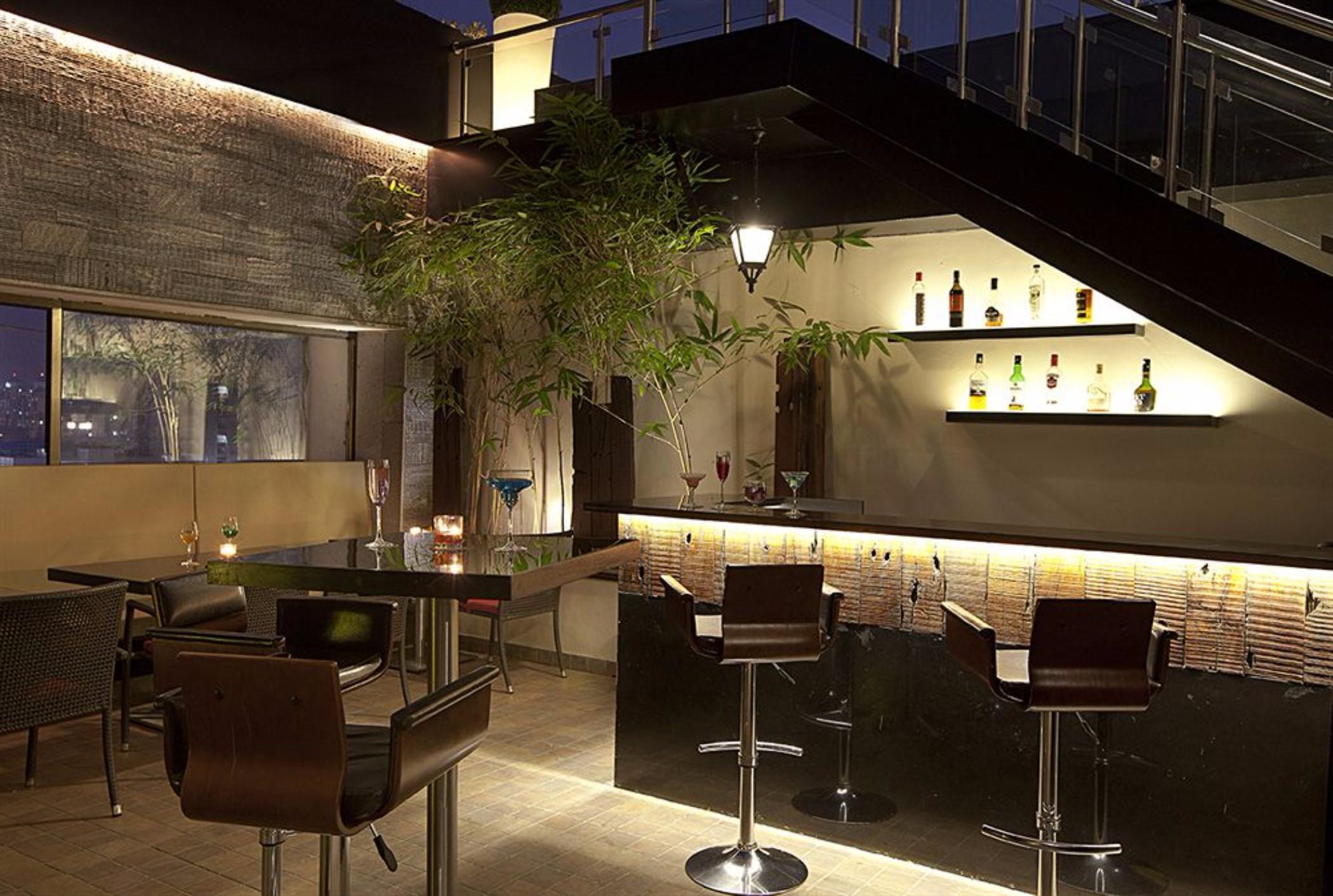 Yogi Executive, Navi Mumbai Hotel Kültér fotó