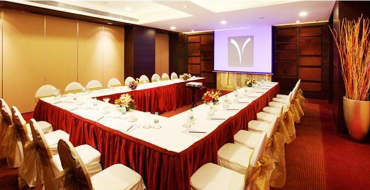 Yogi Executive, Navi Mumbai Hotel Kültér fotó