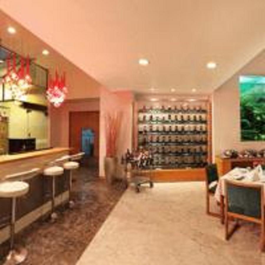 Yogi Executive, Navi Mumbai Hotel Kültér fotó